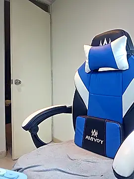 Snapshot of KittyKardy chatting on February 23, 2026, 11:46 pm KittyKardy online show from February 23, 2026, 11:46 pm