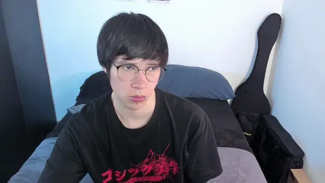 Aventure Twinks online show from April 22, 2026, 9:27 pm