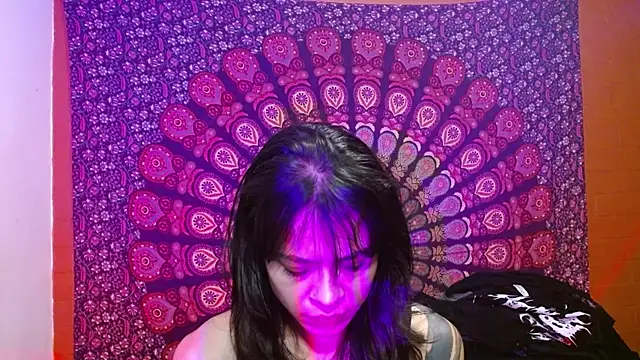 Snapshot of AbbySccott chatting on June 10, 2026, 12:11 am AbbySccott online show from June 10, 2026, 12:11 am