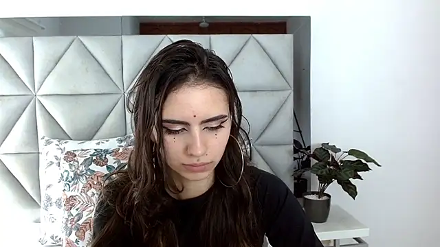 Snapshot of nina_pons chatting on December 10, 2024, 8:27 pm nina pons online show from December 10, 2024, 8:27 pm