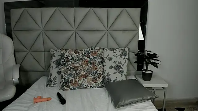 Snapshot of nina_pons chatting on March 11, 2025, 11:04 pm nina pons online show from March 11, 2025, 11:04 pm