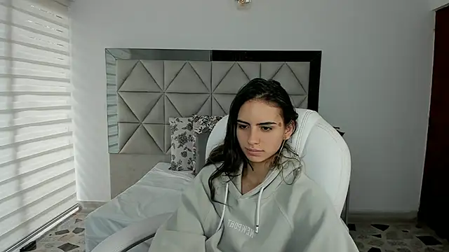Snapshot of nina_pons chatting on March 12, 2025, 9:03 pm nina pons online show from March 12, 2025, 9:03 pm