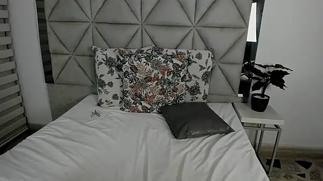 Snapshot of nina_pons chatting on March 19, 2025, 11:57 pm nina pons online show from March 19, 2025, 11:57 pm
