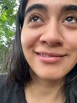 Snapshot of ZarahEvans chatting on November 3, 2025, 7:48 pm ZarahEvans online show from November 3, 2025, 7:48 pm