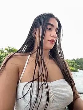 Snapshot of ZarahEvans chatting on November 6, 2025, 7:59 pm ZarahEvans online show from November 6, 2025, 7:59 pm