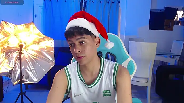 Franco Rizzo  online show from December 14, 2025, 7:07 pm