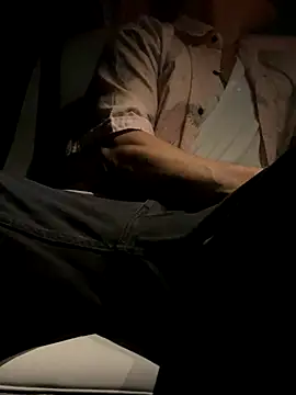 Snapshot of RoodoggXL chatting on November 15, 2025, 2:09 am RoodoggXL online show from November 15, 2025, 2:09 am