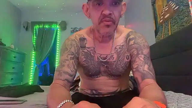 RoodoggXL online show from February 21, 2026, 10:44 pm