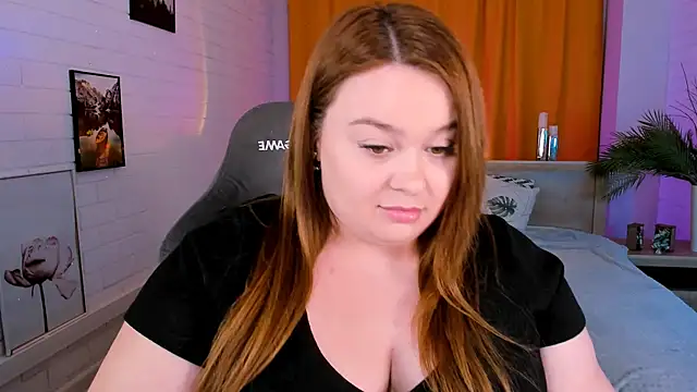 Snapshot of KimberlyMaran chatting on January 24, 2025, 12:10 pm KimberlyMaran online show from January 24, 2025, 12:10 pm