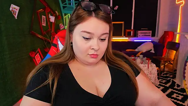 Snapshot of KimberlyMaran chatting on February 22, 2025, 3:25 pm KimberlyMaran online show from February 22, 2025, 3:25 pm