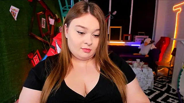 KimberlyMaran online show from February 25, 2025, 12:13 pm