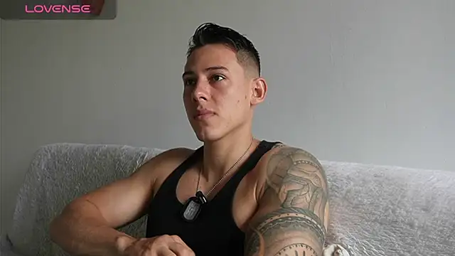 Muscle King Cum online show from July 17, 2026, 1:40 pm