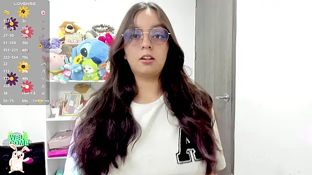 Snapshot of Valery7rose_ chatting on June 11, 2026, 2:15 pm Valery7rose online show from June 11, 2026, 2:15 pm