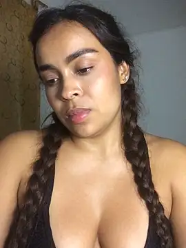 JuanaSimons online show from January 6, 2026, 12:36 am