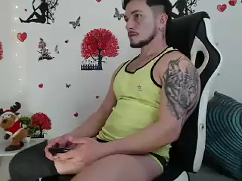 Snapshot of Angel_bran chatting on January 10, 2025, 6:38 pm Angel bran online show from January 10, 2025, 6:38 pm