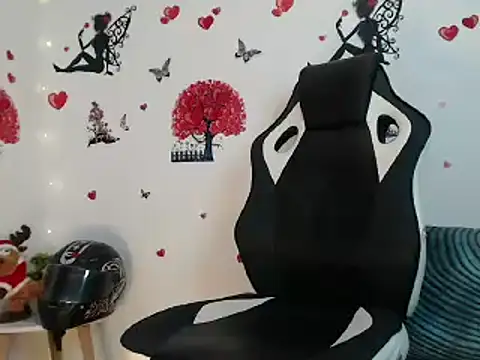 Snapshot of Angel_bran chatting on January 25, 2025, 12:06 am Angel bran online show from January 25, 2025, 12:06 am