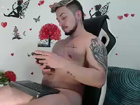 Snapshot of Angel_bran chatting on February 14, 2025, 10:47 pm Angel bran online show from February 14, 2025, 10:47 pm