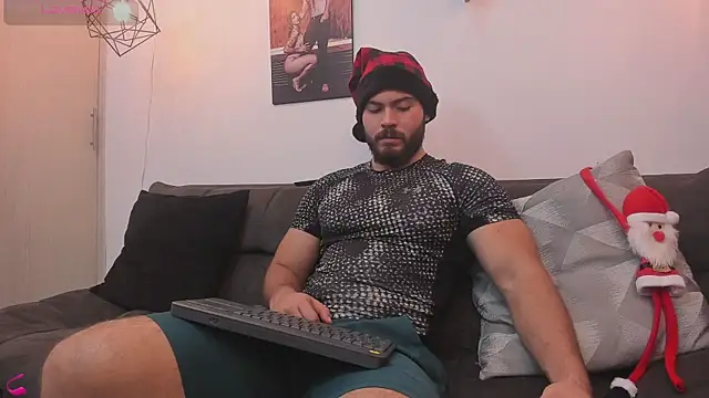 SebastianVilla  online show from December 13, 2025, 10:59 pm