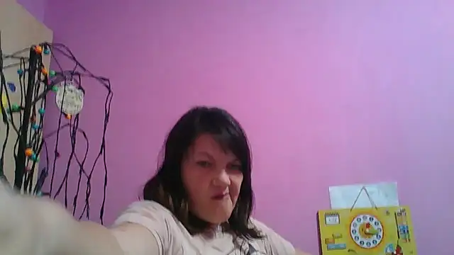 Snapshot of Lucinka1 chatting on March 13, 2025, 6:23 pm Lucinka1 online show from March 13, 2025, 6:23 pm