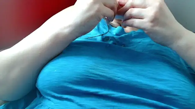 Lucinka1 online show from April 15, 2026, 3:08 pm