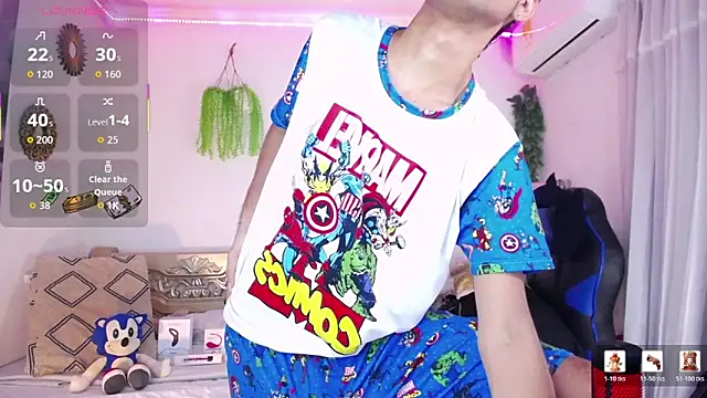 Snapshot of huge_armound chatting on July 1, 2026, 7:10 am huge armound online show from July 1, 2026, 7:10 am