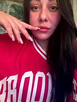 Snapshot of DaisyStreet chatting on November 11, 2025, 9:37 pm DaisyStreet online show from November 11, 2025, 9:37 pm