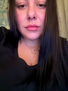 Snapshot of DaisyStreet chatting on November 15, 2025, 11:54 pm DaisyStreet online show from November 15, 2025, 11:54 pm