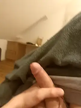 Snapshot of victortt chatting on March 9, 2026, 6:12 pm victortt online show from March 9, 2026, 6:12 pm