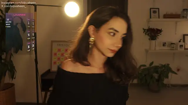 JulietteDee online show from February 5, 2026, 9:41 pm