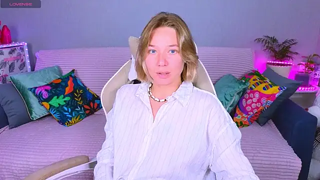 Snapshot of Karen_morris chatting on July 20, 2026, 6:32 pm Karen morris online show from July 20, 2026, 6:32 pm