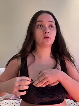 brazillliangirl online show from May 19, 2026, 5:08 pm