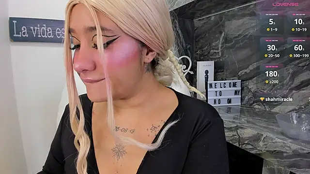 miss danika online show from October 20, 2025, 11:10 am