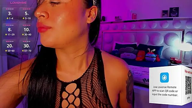 Snapshot of lucianaroy chatting on July 3, 2026, 8:37 pm lucianaroy online show from July 3, 2026, 8:37 pm