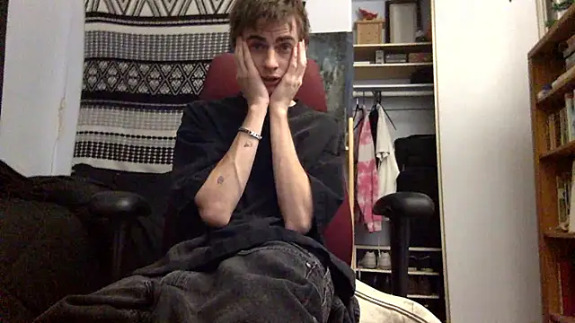 spicylaboi online show from January 8, 2026, 5:43 am