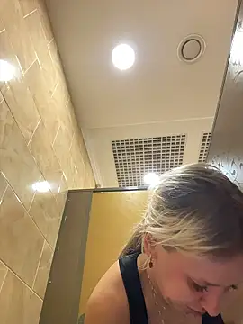 LikaCat online show from January 10, 2026, 4:03 am