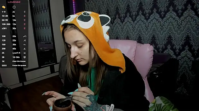 Snapshot of AlexRacc00n chatting on December 12, 2024, 2:59 am AlexRacc00n online show from December 12, 2024, 2:59 am