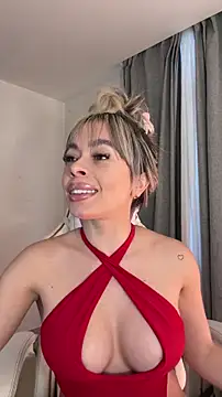 Snapshot of Alison_Diaz17 chatting on November 12, 2025, 10:30 pm Alison Diaz17 online show from November 12, 2025, 10:30 pm