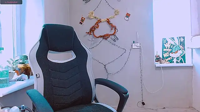 RosaJil online show from December 15, 2025, 12:20 pm