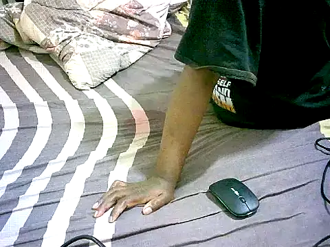 honeypotsweet online show from March 15, 2026, 1:28 pm