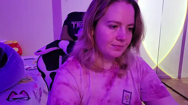 InternetFairy XO online show from October 20, 2025, 3:40 am