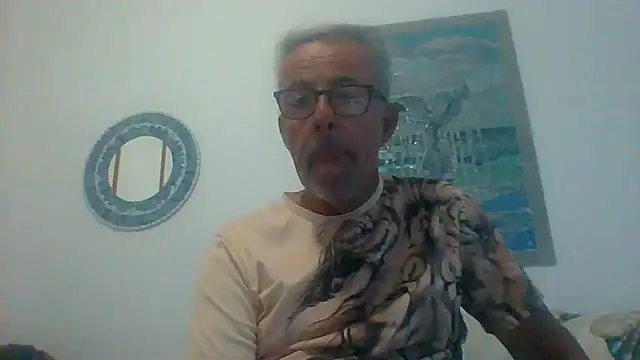 tuggy59 online show from September 25, 2025, 4:38 am
