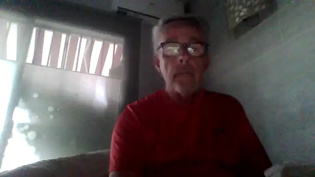 Snapshot of tuggy59 chatting on November 20, 2025, 6:57 am tuggy59 online show from November 20, 2025, 6:57 am