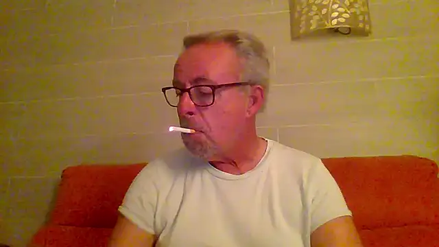 tuggy59 online show from December 20, 2025, 6:09 am