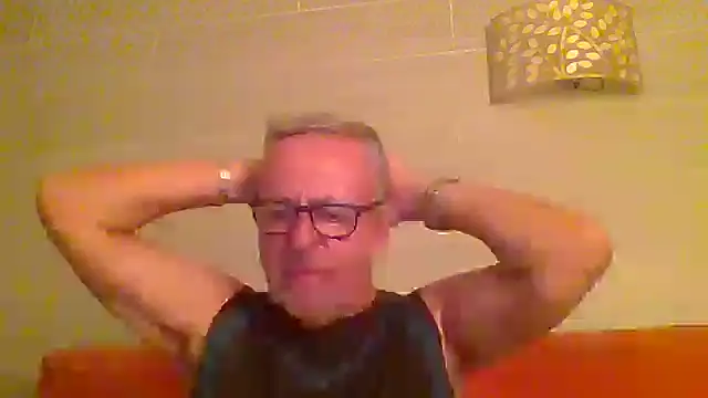 tuggy59 online show from June 29, 2026, 3:57 am