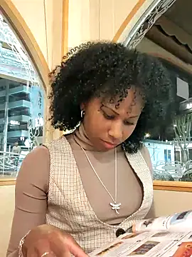 Jeniffer Jarvis online show from March 1, 2025, 9:48 pm