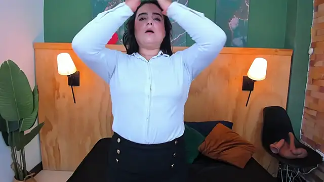 taylor bennet online show from October 2, 2025, 7:10 pm