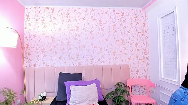 taylor bennet online show from February 25, 2026, 12:04 pm