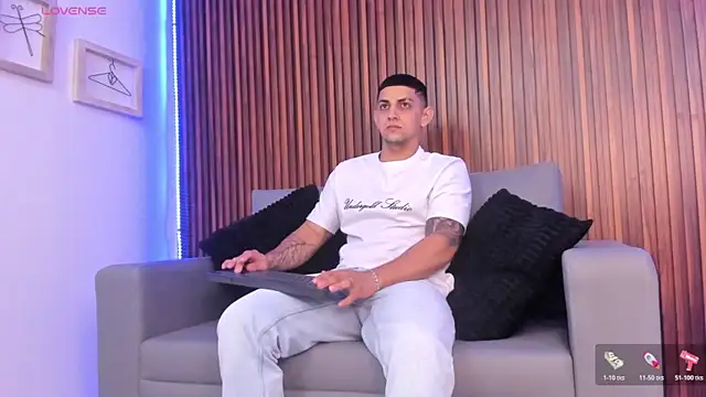 Alex cute77 online show from February 8, 2026, 11:46 am