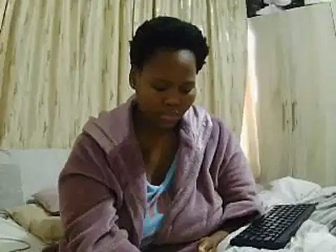 Snapshot of Real1SweetQueen chatting on May 21, 2026, 5:58 am Real1SweetQueen online show from May 21, 2026, 5:58 am