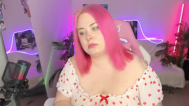 Snapshot of Akemi_BBW chatting on March 22, 2025, 10:37 pm Akemi BBW online show from March 22, 2025, 10:37 pm